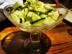 凉拌蒜泥黄瓜-醉巫山纸包鱼·私房菜