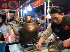 -南湖公园地摊集市