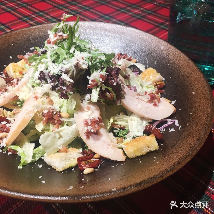 祖母的厨房(世界城店)鸡肉凯撒沙拉图片 - 第1张