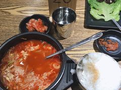 -吴草鸡爪오초닭발韩食堂(融恒盈嘉中心店)