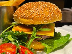 四重芝士狠牛肉堡-bluefrog蓝蛙(恒隆广场店)