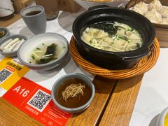 -馋三尺蟹粉小笼(人民广场店)
