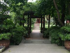 -峨眉山报国寺