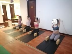 -Yvon yoga 瑜伽·精准体态管理中心