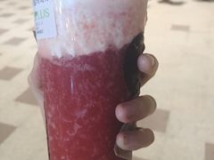 芝士草莓玛奇朵-TPLUS茶家(上海商城南京西路店)