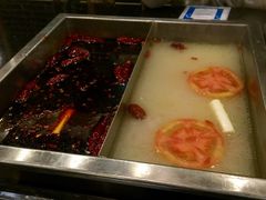 -百年川椒重庆老火锅(光谷店)
