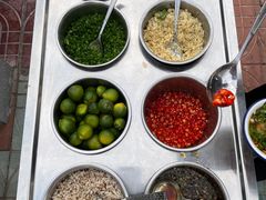 -墨脱石锅椰子鸡•香草鸭•东山羊(大东海店)