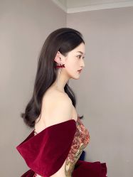 -艾米丽婚纱礼服