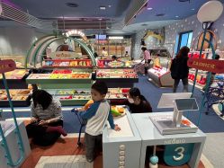 -奈尔宝家庭中心·亲子餐厅(北京东坝万达店)