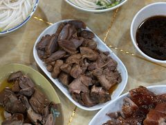 -香辉食馆(新兴路店)