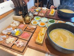 -银米·云南传统过桥米线(双廊黑金冠店)