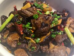 菌香牛腩煲-阿斯牛牛·凉山菜(新会展店)