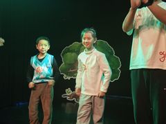 -猴有戏教育戏剧·音乐剧·主持口才·演讲朗诵辩论(环球港华师大校区)