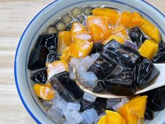 清热消暑凉粉捞香芒-玉记手工糖水小吃(沙井总店)