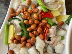 -东馆和天下特色餐饮(工农店)