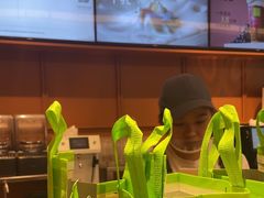 -奈雪的茶(领展中心城店)
