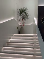 -LJOY丽锦造型·烫发染发