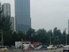 -奥体中心(地铁站)