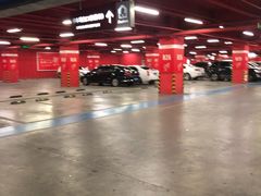 -欧尚超市苏州店停车场(金鸡湖路店)