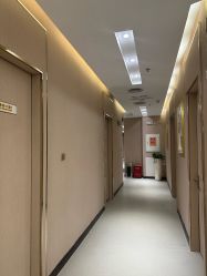 -斐研美医疗美容·眼周抗衰中心