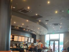 -星巴克臻选(成都来福士店)