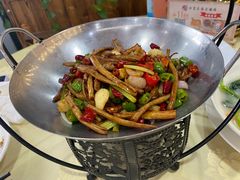干锅茶树菇-旺富东海大酒楼(海鲜街店)