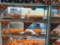 -85度C(生甜甜圈研究工坊·上海平凉店)