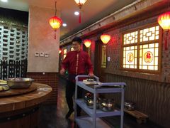 -咱屯子铁锅炖直营店(南湖大路店)
