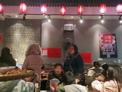 大堂-爆炸头阿姨小四川正宗川味小吃(无任何分店)