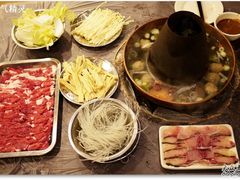 满满一桌-月圆火锅(宁海东路二店)