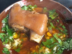 -王婆乔鲜鱼自助火锅(蜀汉路店)