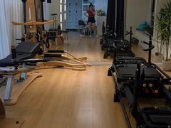 -简·无界健身工作室·运动康复·体态(石厦店)
