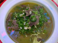 -霄汉牛三鲜湖北砂锅菜(万松园2店)