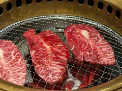 -山川小町·极番烧肉(新地假日广场店)