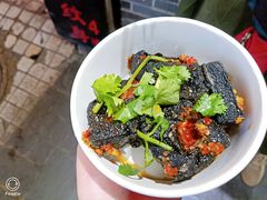 -黑色经典臭豆腐·湖南特产(步行街店)