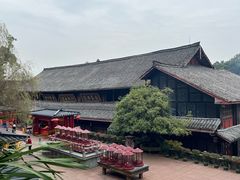 -峨眉山报国寺