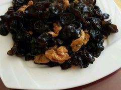 -溢心园香河肉饼总店