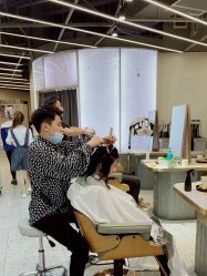 -PE SALON 