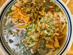 -矮子粉店1985·长沙米粉(湘春路店)