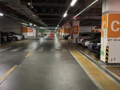 -万象城-停车场