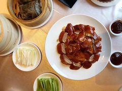 广式片皮鸭-新骏景万豪酒店·万豪中餐厅