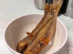 酥炸小黄鱼-明呈黄鱼面馆(斜土路店)