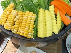 -一朵菌·野生菌探索家火锅(南亚店)