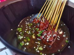 -虾弄弄海派小龙虾·牛羊蝎子火锅