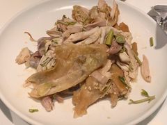 香椿拌手撕鸡-港丽餐厅(高德置地店)