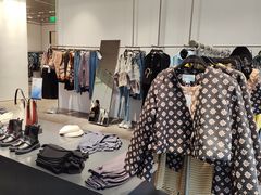 -URBAN REVIVO(深圳华润万象天地店)