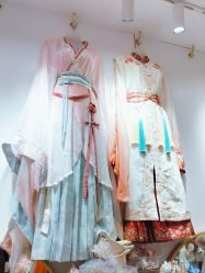 -梦回汉唐汉服旗袍体验馆(拙政园店)