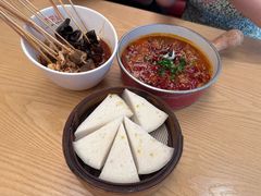-蓉李记成都名小吃(武汉经开万达店)