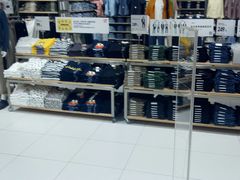 -优衣库(上海正大广场店)