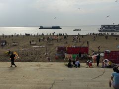 -巴陵广场